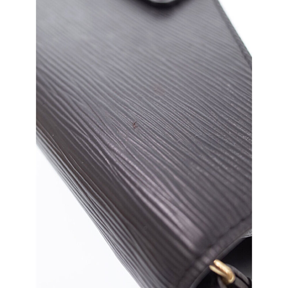 Louis Vuitton Epi Pochette Series Dragonne Shoulder Bag - Picture 5 of 9